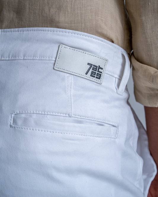7ate9 Men White Cotton Lycra Trousers | 789A0031